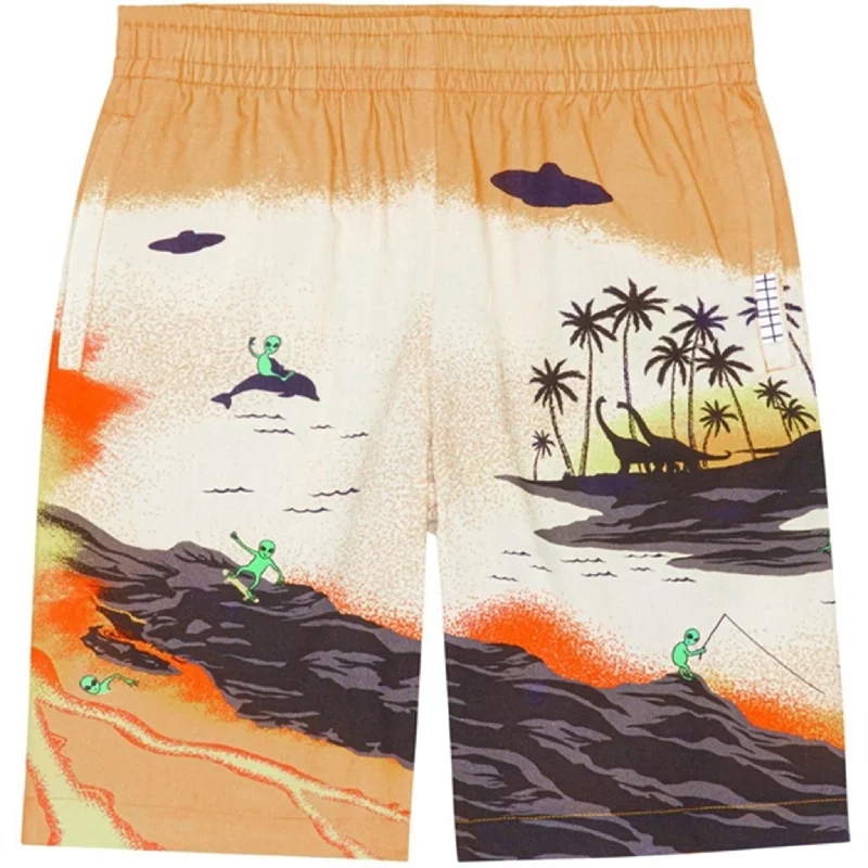 Editorial Design Classic Retro Molo Alien Tourists Adi Shorts