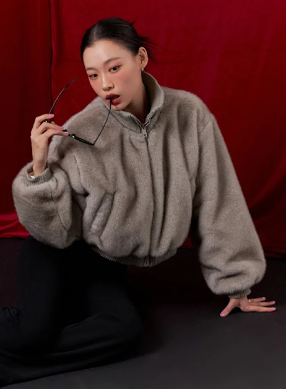 Classic And Versatile Stretch Design Cozy Long Sleeve Crop Faux Fur Jacket CD410