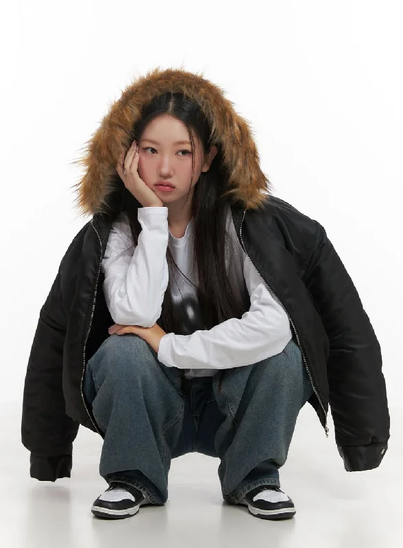 Boutique Recommendation Lively And Youthful Fur Detail Hooded Bomber Jacket CD411