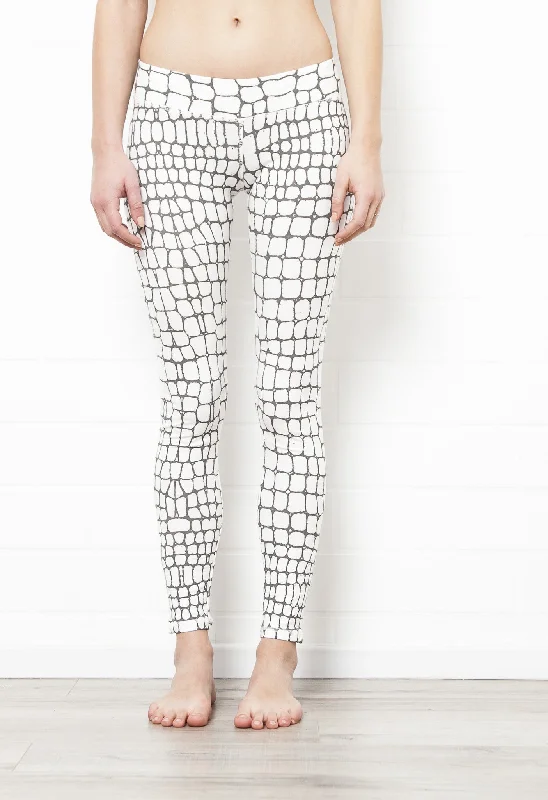 Sports Trend Exquisite Embroidery Crocodile Leggings - White Charcoal