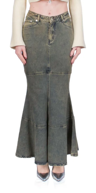 Practical Style Trendy Items Courtyard Tulip Skirt In Clay (Sandblast Fade Denim Wash)