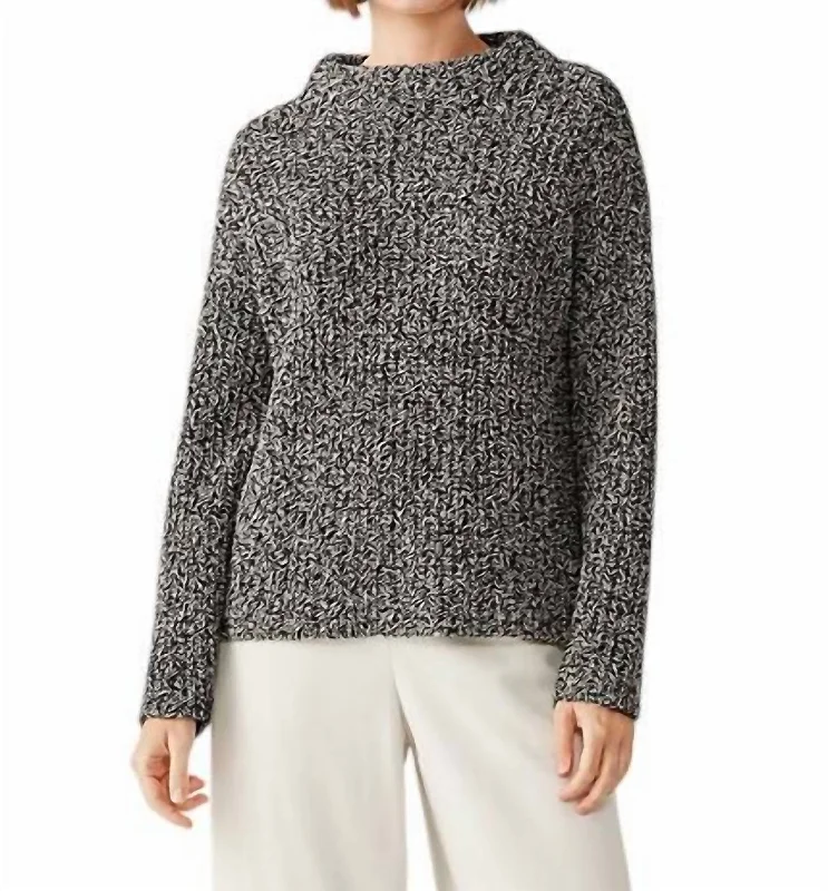 Street Cool Trendy And Casual Funnel Neck Box Top In Graphite