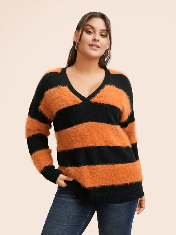 Street Cool Slightly Flared Design Texture Contrast V Neck Pullover