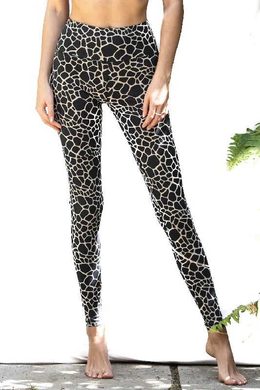 Personalized Series Fresh And Capable Giraffe Leggings - Cream Black