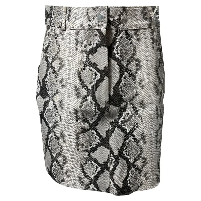 Fashionable And Versatile Personalized Design Maje Jupita Embossed Mini Skirt in Animal Print Goat Leather Fashionable And Versatile Personalized Design Maje Jupita Embossed Mini Skirt in Animal Print Goat Leather