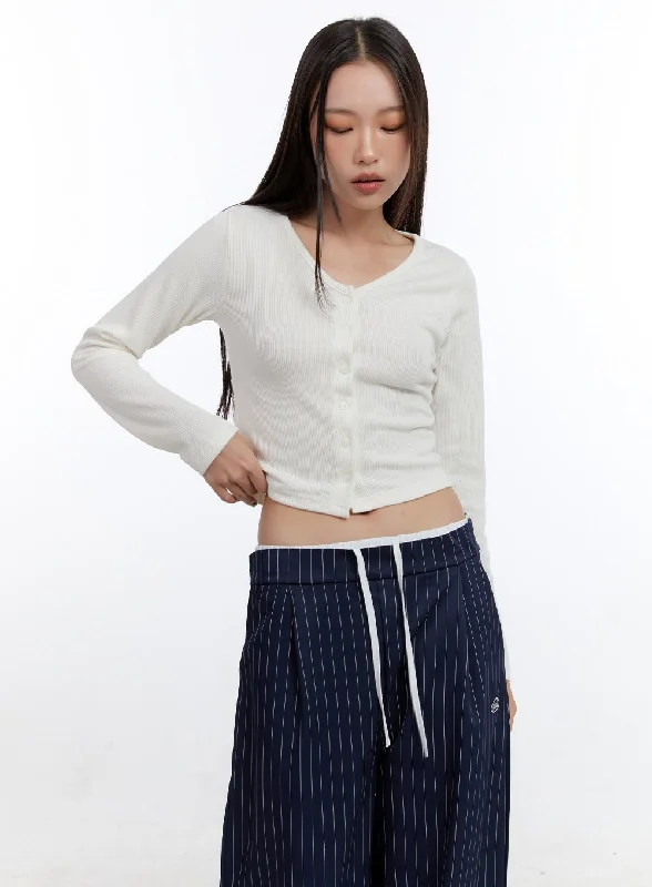 Personalized Clothing Simple Style V-Neck Buttoned Crop Cardigan CO431