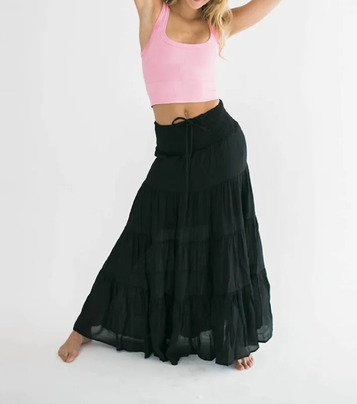 Classic Style Lively And Youthful Alara Maxi Skirt In Black