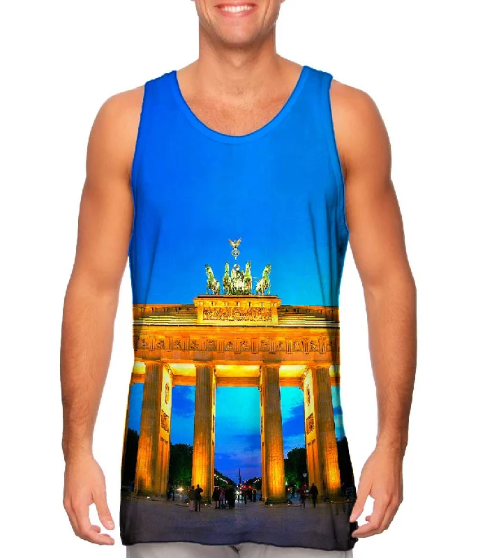 Age-reducing Style British Style Golden Columns Brandenburger