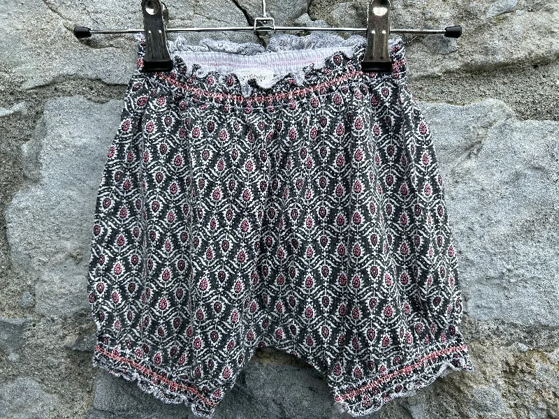 High Street Fashion French Style Floral pattern shorts 12-18m (80-86cm)
