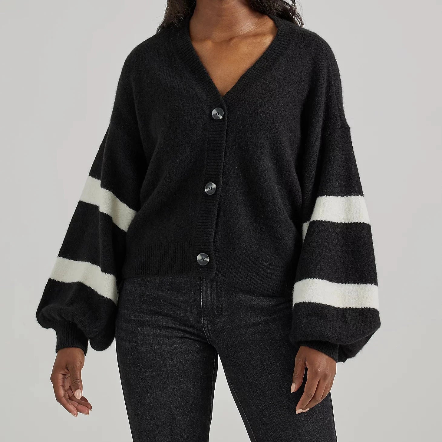 High-quality Styles Modern City Wrangler Retro Women's Logo Blouson Sleeve Cardigan in Black