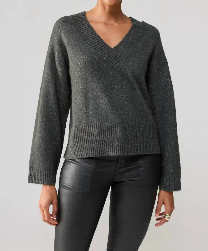 Multifunctional Style Designer Style Favorite Season Sweater In Grey