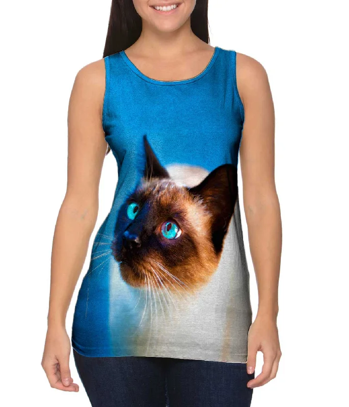 Warm Atmosphere Body Design Gorgeous Eyes Siamese Cat