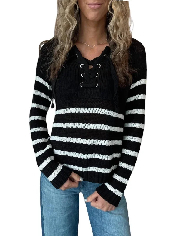 Retro Skirt Design Palmer Laced Sweater In Black/white