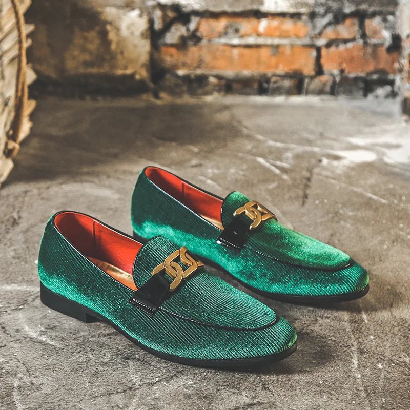 Elegant Design Body Design Plus Size 48 Corduroy Material Fashion Men Loafers Shoes Slip On Dress Shoes