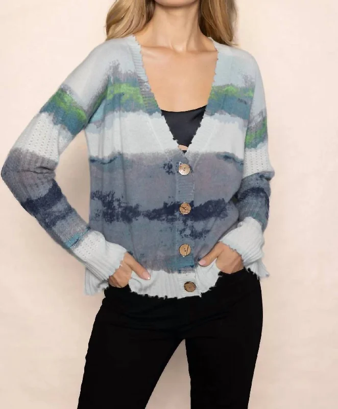 Warm Atmosphere Comfortable And Cold-proof Color Coded Cardigan In Barely Blue