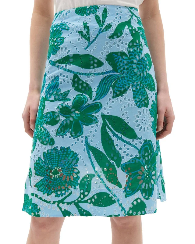 Boutique Recommendation Denim Design Ambre Skirt In Graphic Floral Dutch Blue