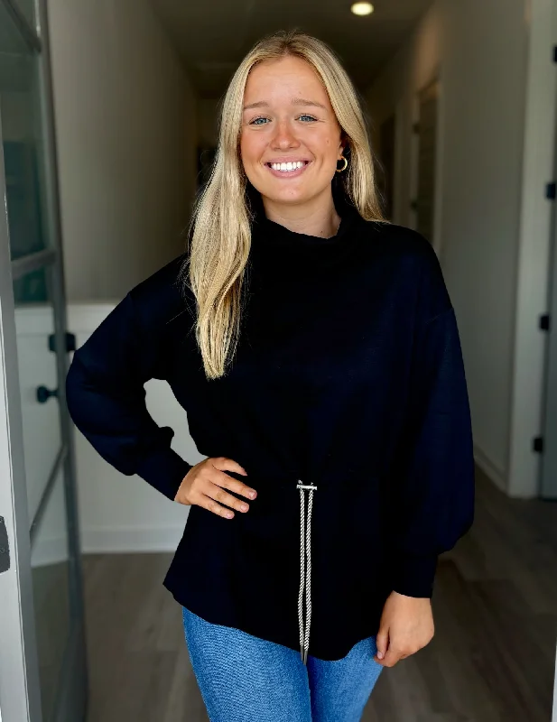 Classic Style Modern City Raegan Pullover