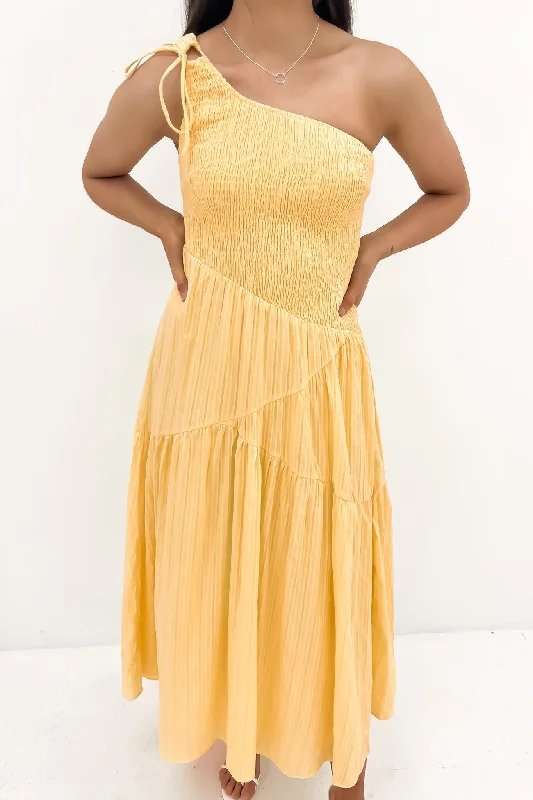 Feminine Charm Minimalism Braelyn Midi Dress Yellow