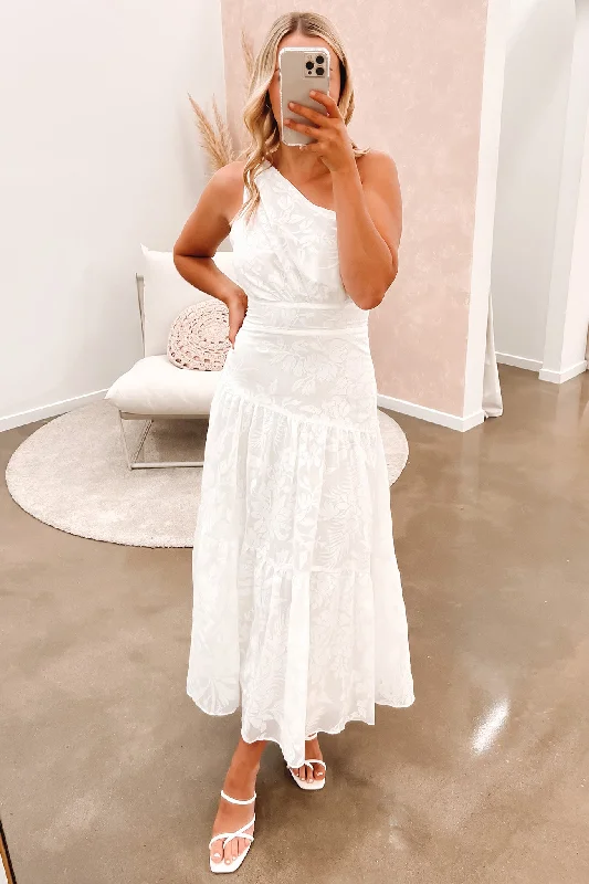 Practical Style Wearable At Home Or Out Oaklee Midi Dress White Floral