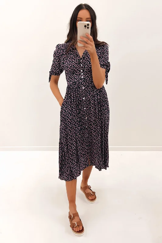 Celebrity Must-have Trendy And Casual Ren Midi Dress Navy Floral